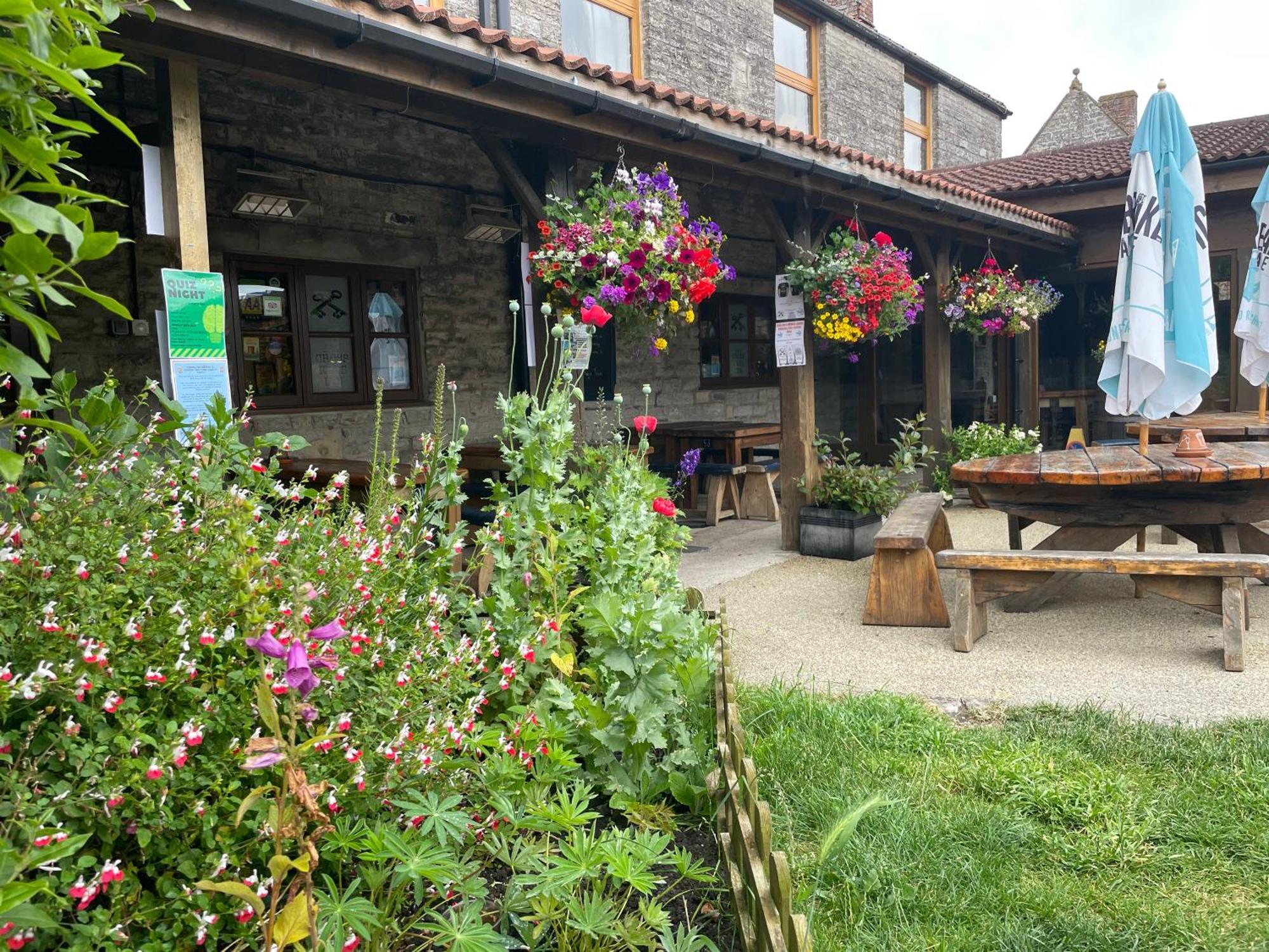 Cross Keys Inn Lydford-on-Fosse 외부 사진
