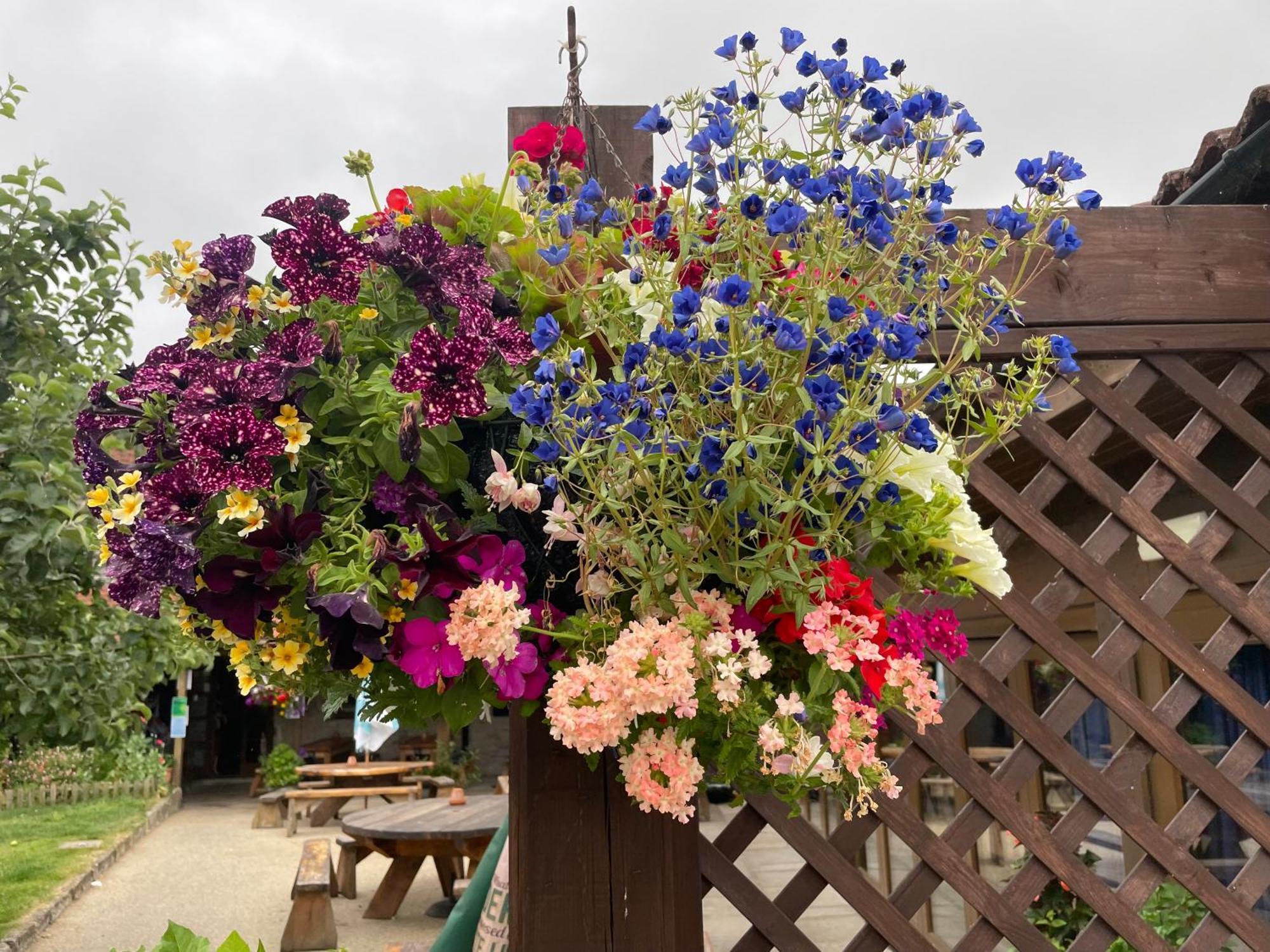 Cross Keys Inn Lydford-on-Fosse 외부 사진