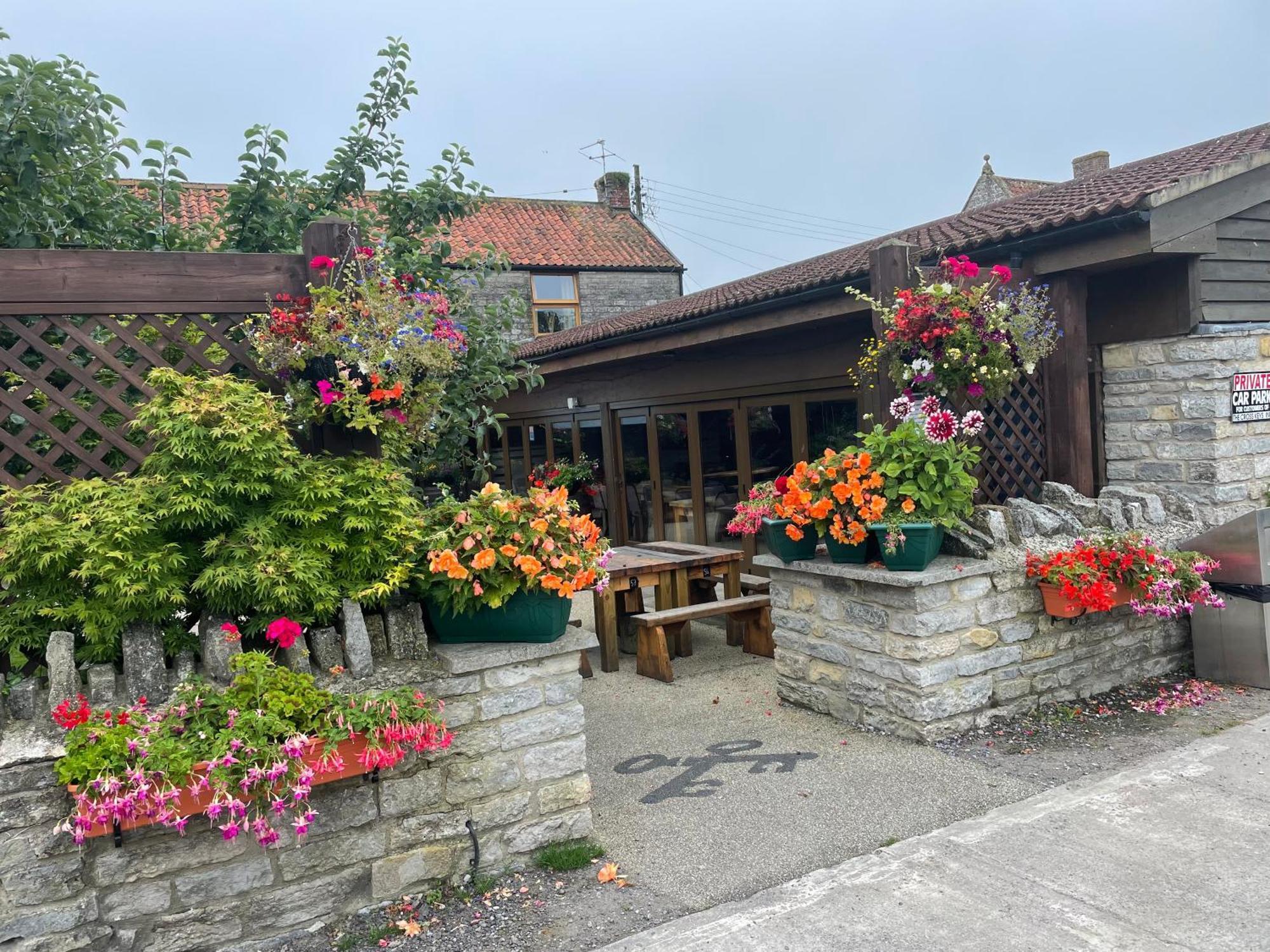 Cross Keys Inn Lydford-on-Fosse 외부 사진