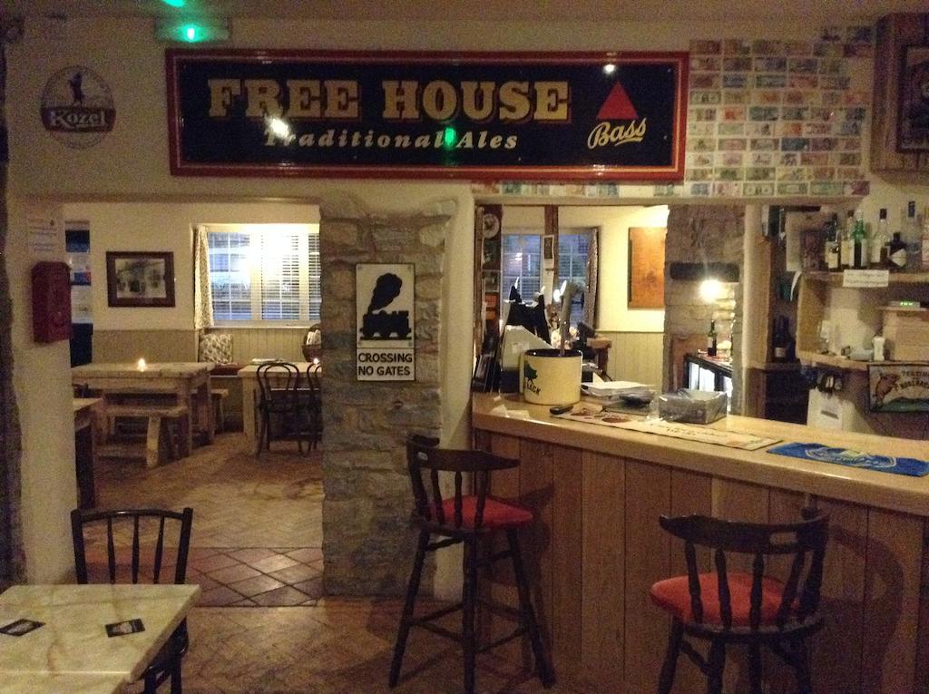 Cross Keys Inn Lydford-on-Fosse 외부 사진