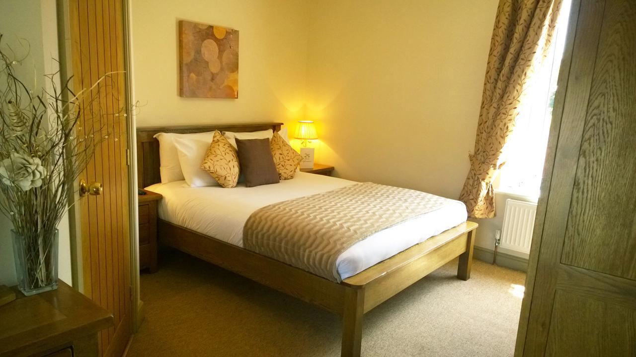 Cross Keys Inn Lydford-on-Fosse 외부 사진